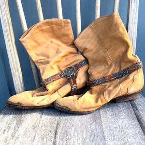 Women’s tan leather slouchy cowgirl boots